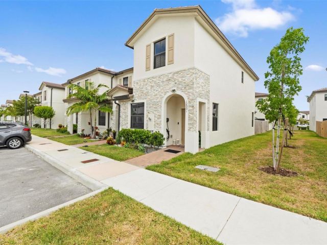 Продажа дома по адресу 12901 SW 232nd Ln - фото 5924931