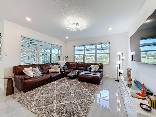 Продажа дома по адресу 4201 Pelicano Way - фото 5929014