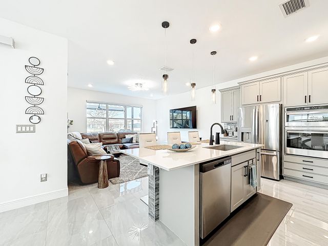 Продажа дома по адресу 4201 Pelicano Way - фото 5929019