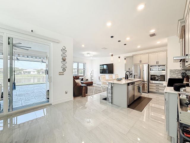 Продажа дома по адресу 4201 Pelicano Way - фото 5929022