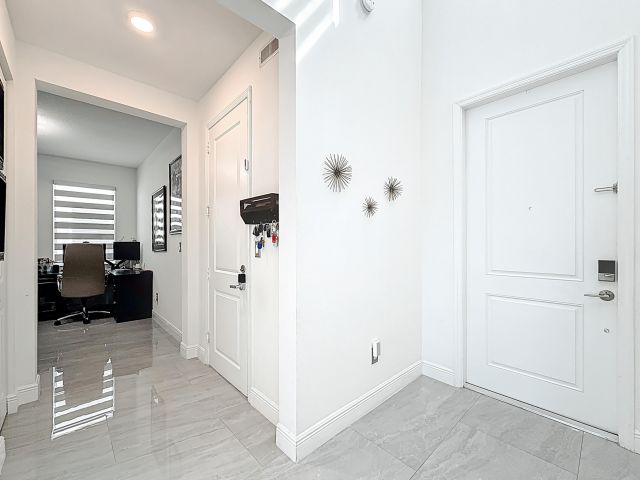 Продажа дома по адресу 4201 Pelicano Way - фото 5929027