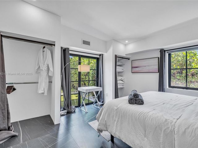 Дом в аренду по адресу 560 NW 116th Ter - фото 5926159