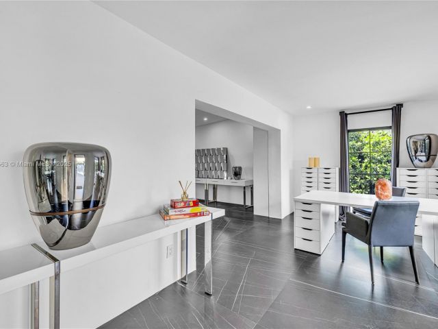 Дом в аренду по адресу 560 NW 116th Ter - фото 5926177