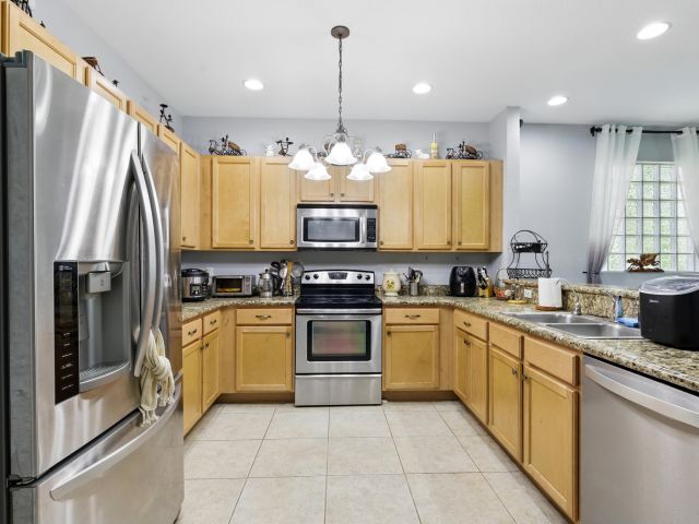 Продажа дома по адресу 1023 Center Stone Lane - фото 5974996