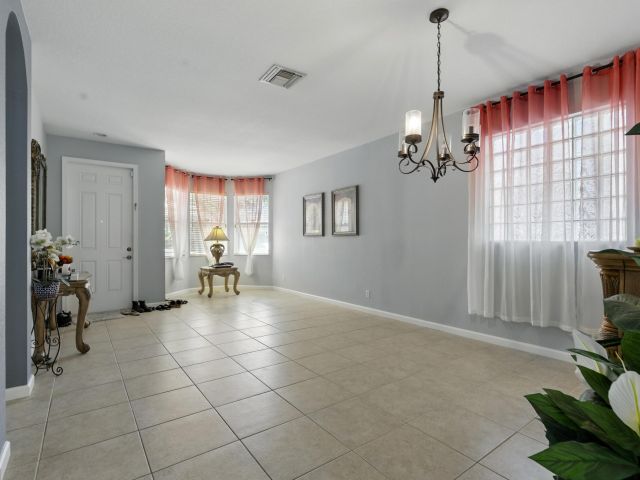 Продажа дома по адресу 1023 Center Stone Lane - фото 5974997