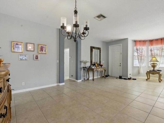 Продажа дома по адресу 1023 Center Stone Lane - фото 5974998