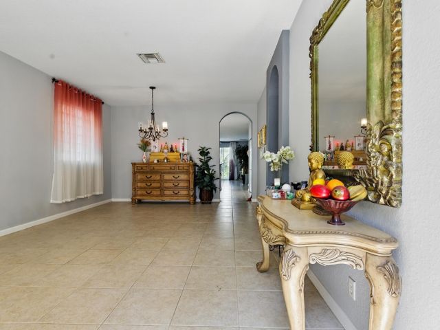 Продажа дома по адресу 1023 Center Stone Lane - фото 5975002