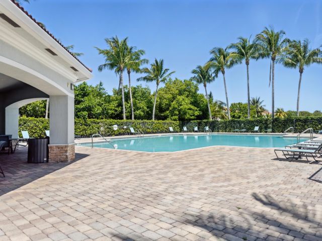 Продажа дома по адресу 1023 Center Stone Lane - фото 5975004