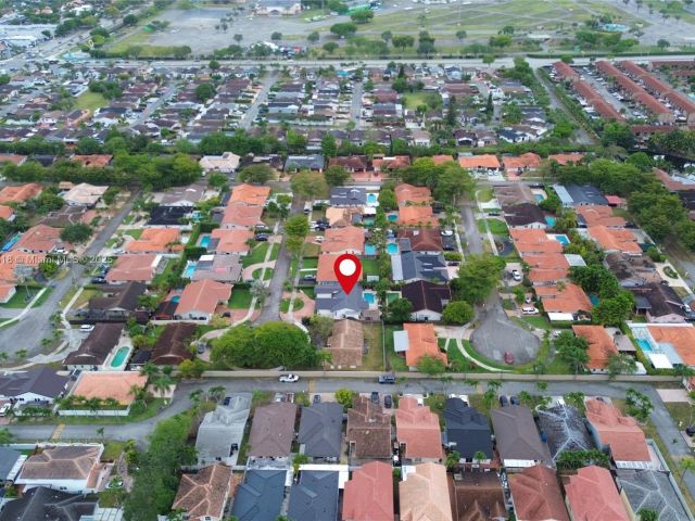 Продажа дома по адресу 10433 SW 21st Ter - фото 5966964