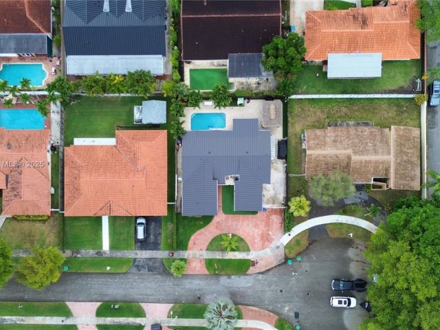 Продажа дома по адресу 10433 SW 21st Ter - фото 5966965