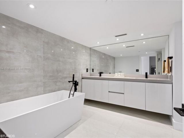 Продажа квартиры #28J - фото 5934007