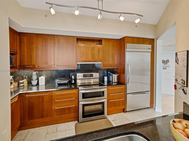 Продажа квартиры #2401 - фото 5932994