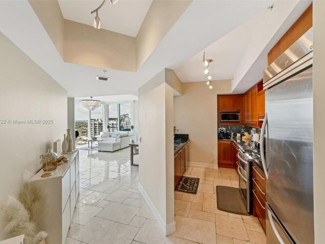 Продажа квартиры #2401 - фото 5932995