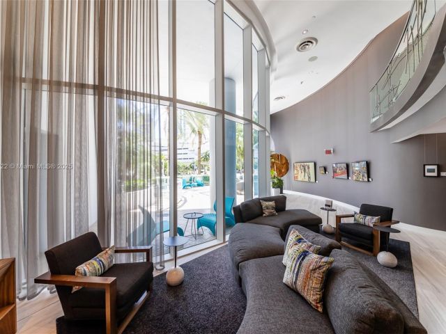 Продажа квартиры #2401 - фото 5932999