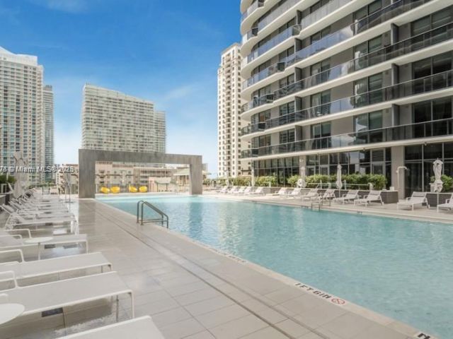 Продажа квартиры #1105 - фото 5935000