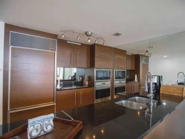 Продажа квартиры #5007 - фото 5934520