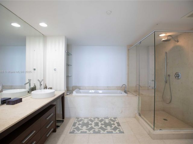 Продажа квартиры #5007 - фото 5934514