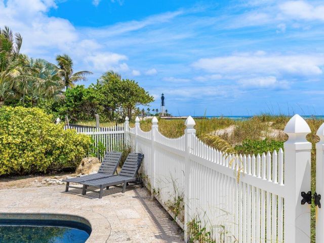 Продажа дома по адресу 1906 Bay Drive - фото 6052300