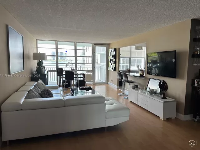 Продажа квартиры #401 - фото 5964254