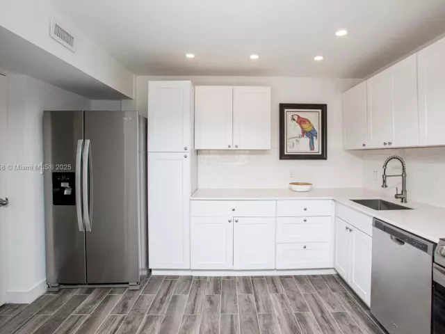 Дом в аренду по адресу 258 Sea View Dr 3 - фото 5933396