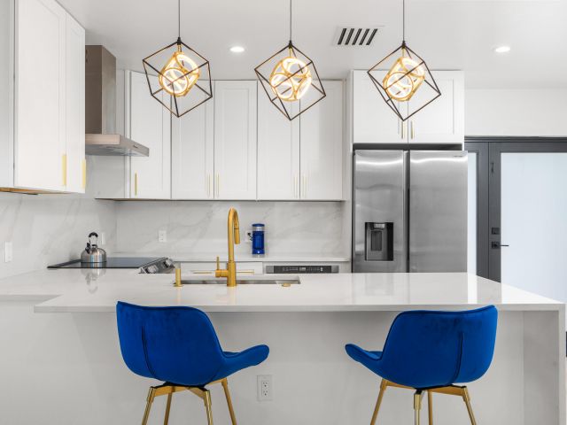 Продажа дома по адресу 303/305 De Carie - фото 5934156