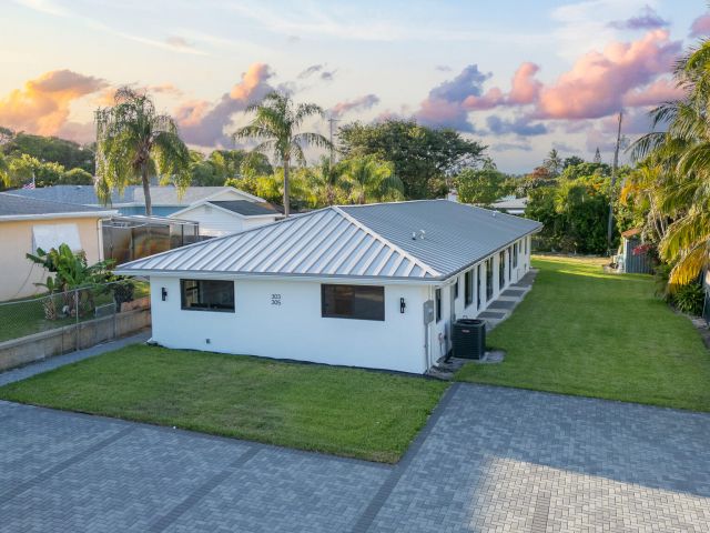 Продажа дома по адресу 303/305 De Carie - фото 5934172