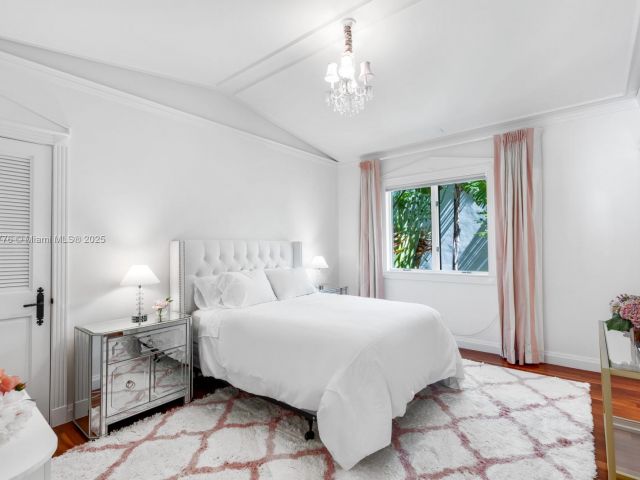 Продажа дома по адресу 5396 N Bay Rd - фото 5931884