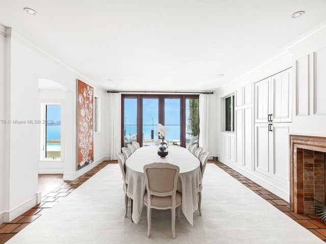 Продажа дома по адресу 5396 N Bay Rd - фото 5931891