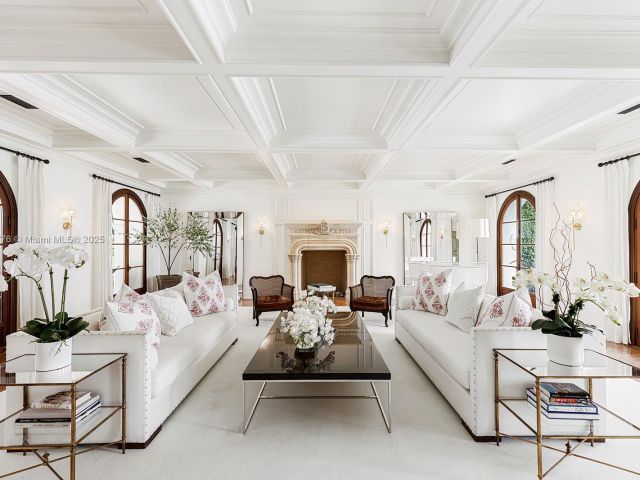 Продажа дома по адресу 5396 N Bay Rd - фото 5931893