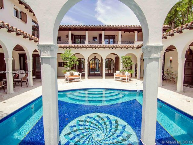 Продажа дома по адресу 5396 N Bay Rd - фото 5931894