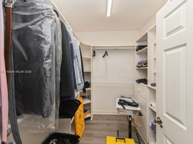 Продажа дома по адресу 999 N Harbor Vw N - фото 5933177