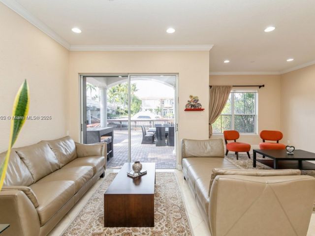 Продажа дома по адресу 999 N Harbor Vw N - фото 5933185