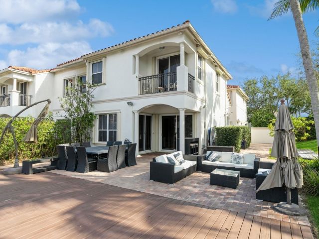 Продажа дома по адресу 999 N Harbor Vw N - фото 5933190