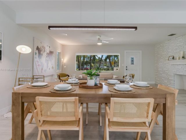 Дом в аренду по адресу 819 Hollywood Blvd - фото 5934109