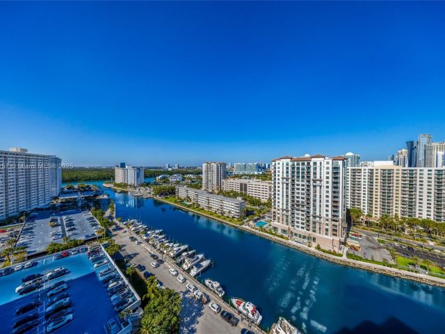 Продажа квартиры #1403 - фото 6232156