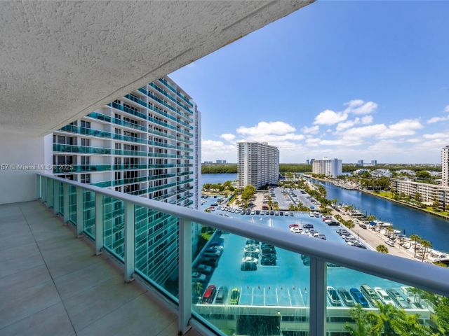 Продажа квартиры #1403 - фото 6232157