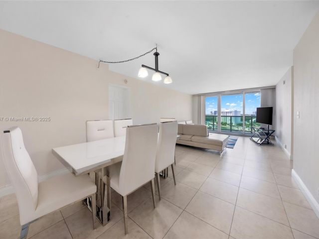 Продажа квартиры #1403 - фото 6232164