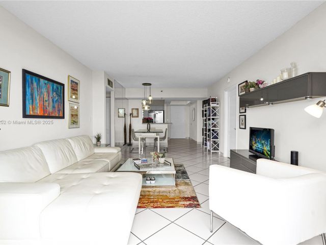 Продажа квартиры #603 - фото 5934233