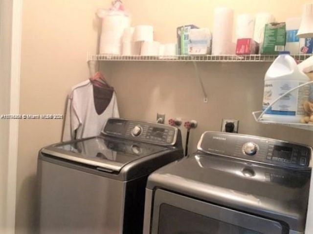 Продажа дома по адресу 4854 NW 110th Pl - фото 6011096