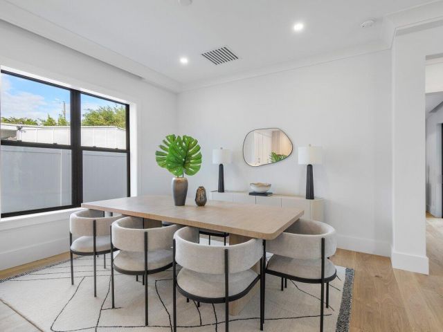 Продажа дома по адресу 731 SE 4th Avenue - фото 5935498