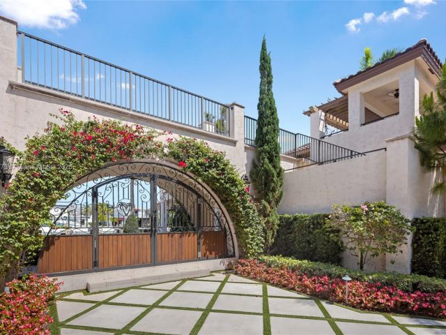 Продажа дома по адресу 600 Isle Of Palms Dr - фото 5944605