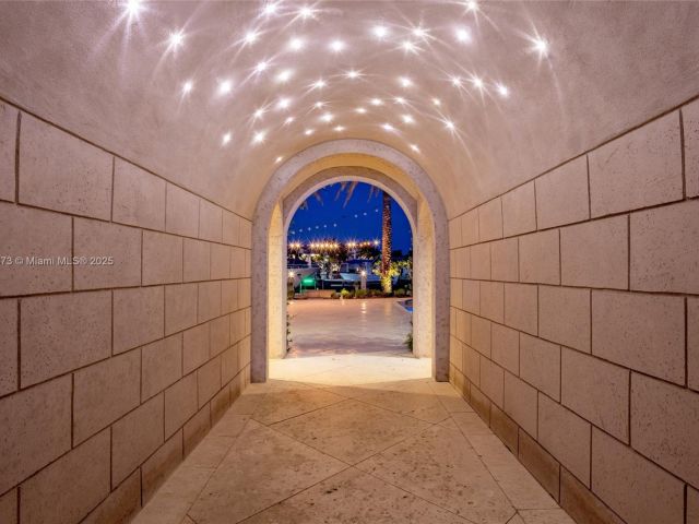 Продажа дома по адресу 600 Isle Of Palms Dr - фото 5944611