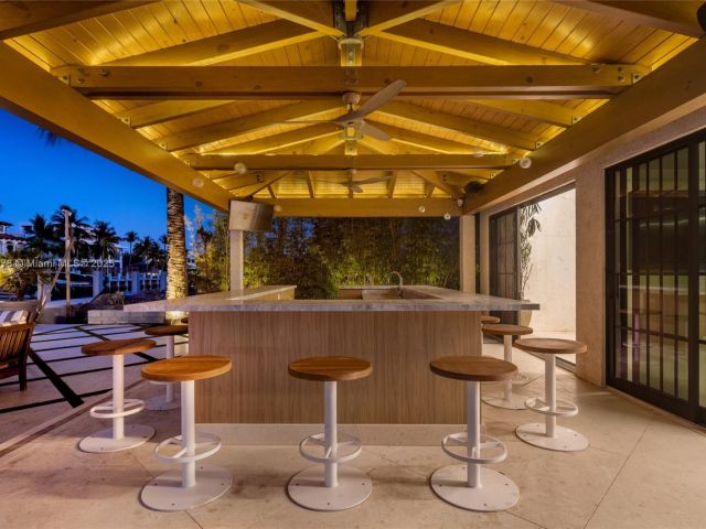 Продажа дома по адресу 600 Isle Of Palms Dr - фото 5944612