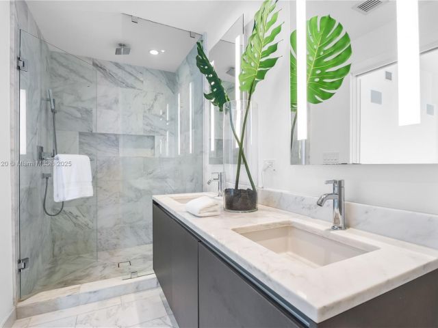 Продажа квартиры #2703 - фото 5959950