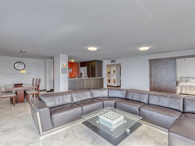 Продажа квартиры #1606 - фото 5986283