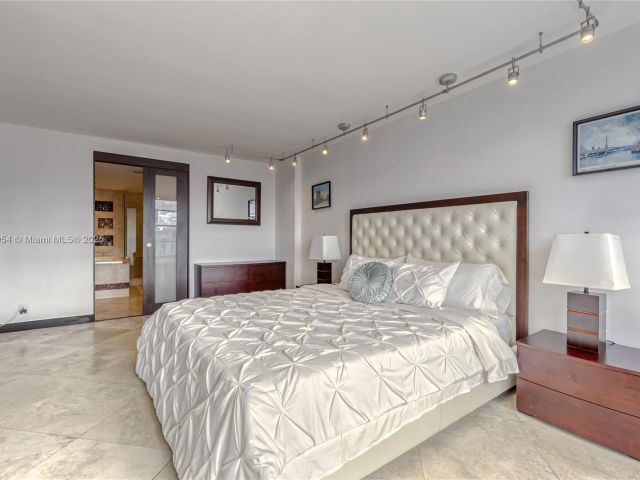 Продажа квартиры #1606 - фото 5986293