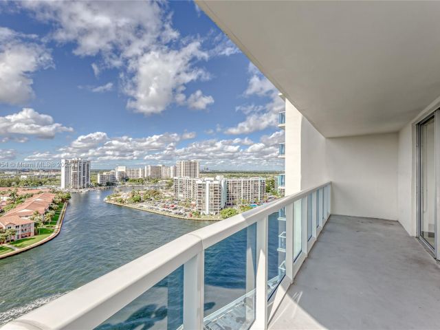 Продажа квартиры #1606 - фото 5986296