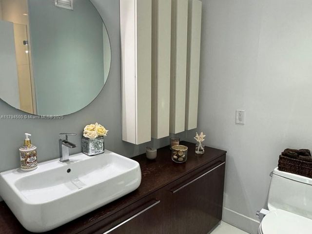 Продажа дома по адресу 1846 NE 211th Ln - фото 5963278