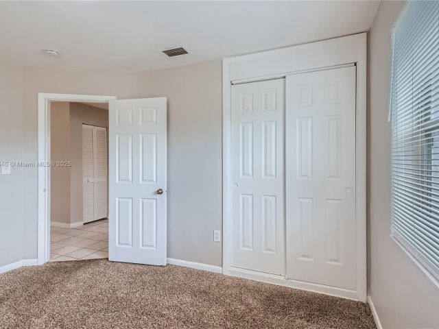 Продажа дома по адресу 6437 Custer St - фото 5950565