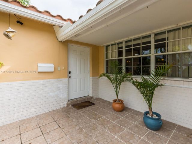 Дом в аренду по адресу 5524 Garfield St - фото 5946333